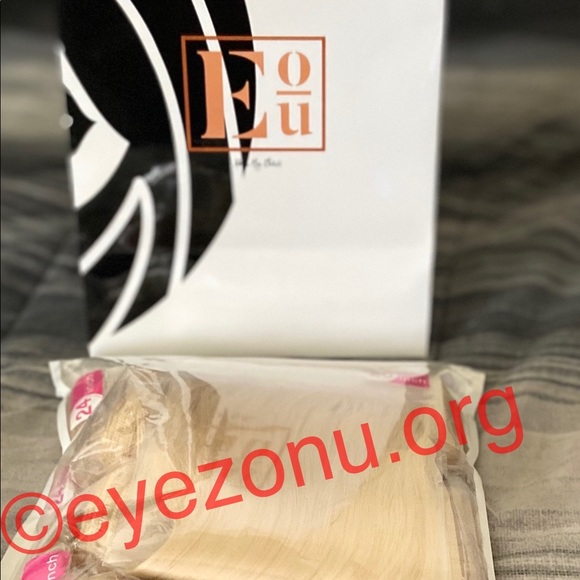 Meet your Posher, Christina - Picture 2 of 2